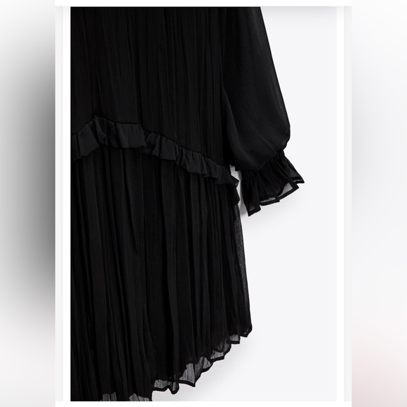 Zara Voluminous Short Dress - XS Black - Picture 5 of 8